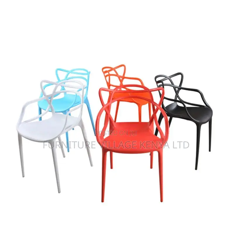 Dining Chair; Curved Back Plastic Dining Chair