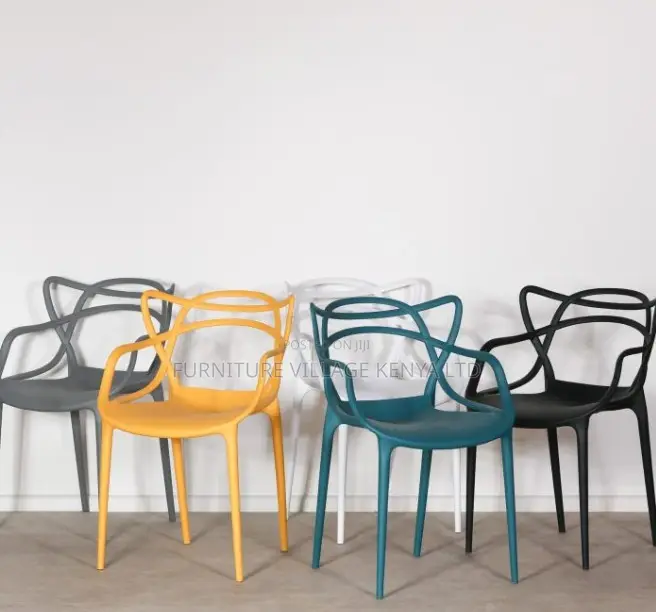 Dining Chair; Curved Back Plastic Dining Chair