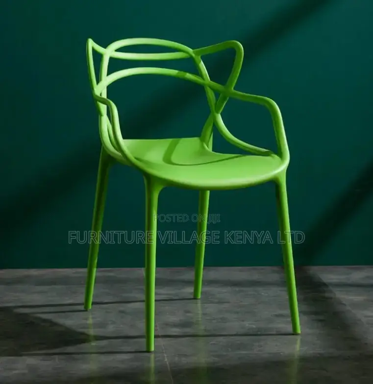 Dining Chair; Curved Back Plastic Dining Chair