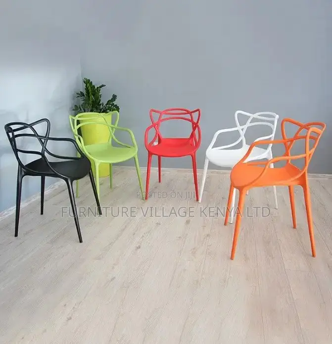 Dining Chair; Curved Back Plastic Dining Chair