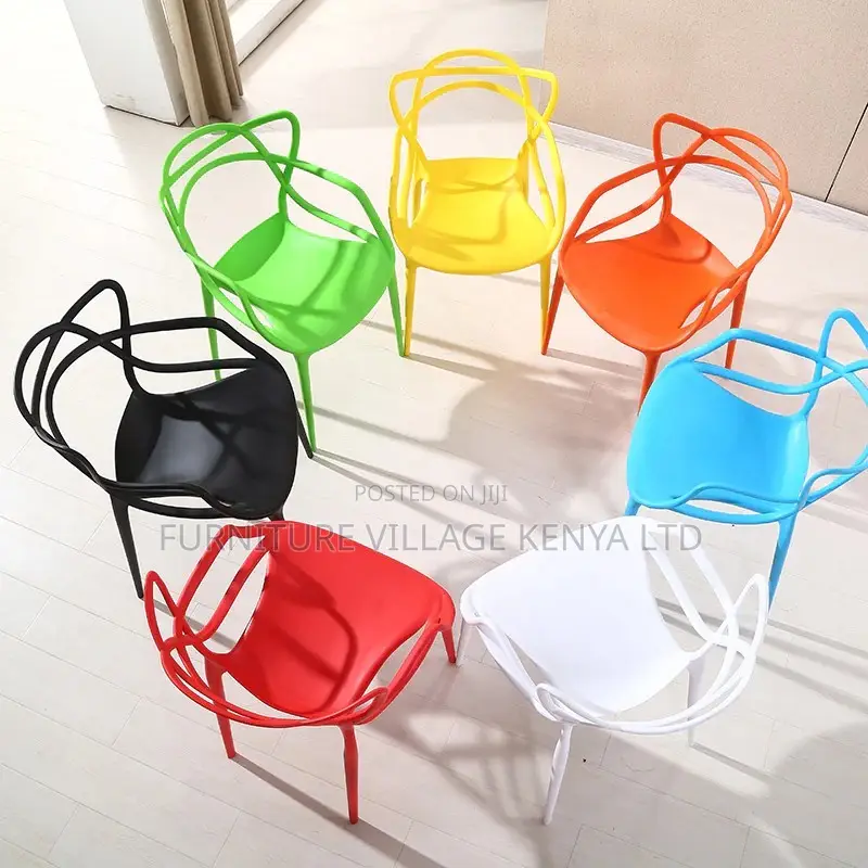 Dining Chair; Curved Back Plastic Dining Chair