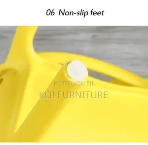 Dining Chairs; Outdoor Plastic Dining Chairs