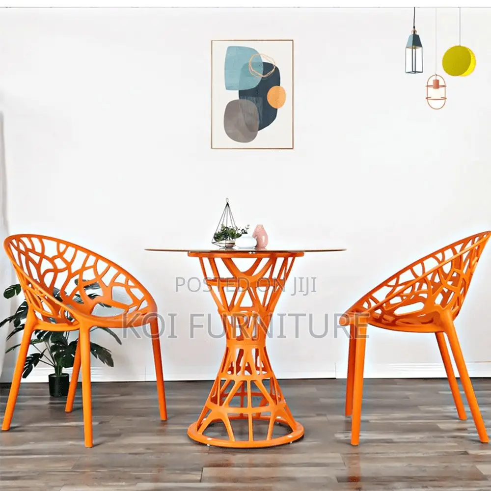 Dining Chairs; Outdoor Plastic Dining Chairs
