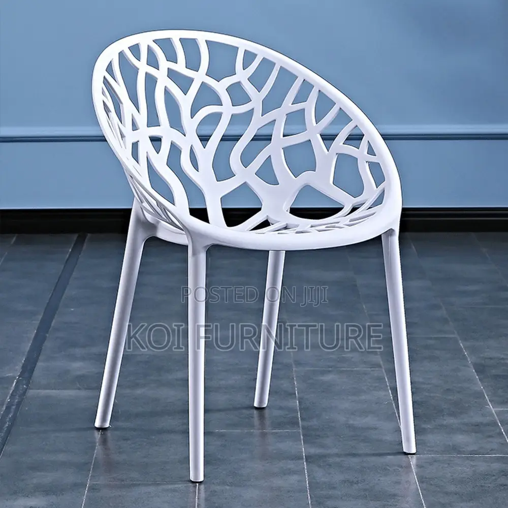Dining Chairs; Outdoor Plastic Dining Chairs