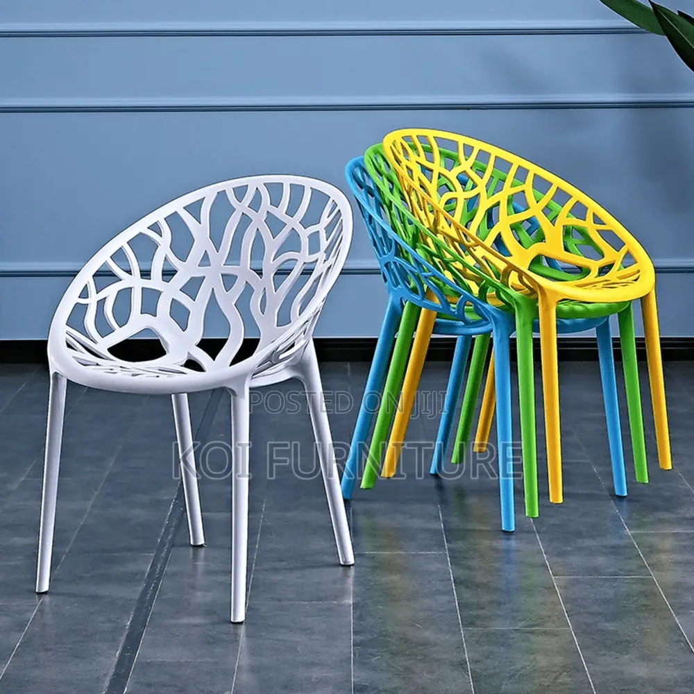 Dining Chairs; Outdoor Plastic Dining Chairs