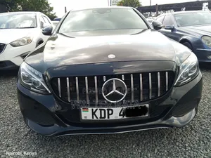 Mercedes-Benz C200 2017 Black