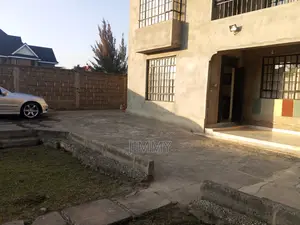 4bdrm House in Gateway Mall Area for rent