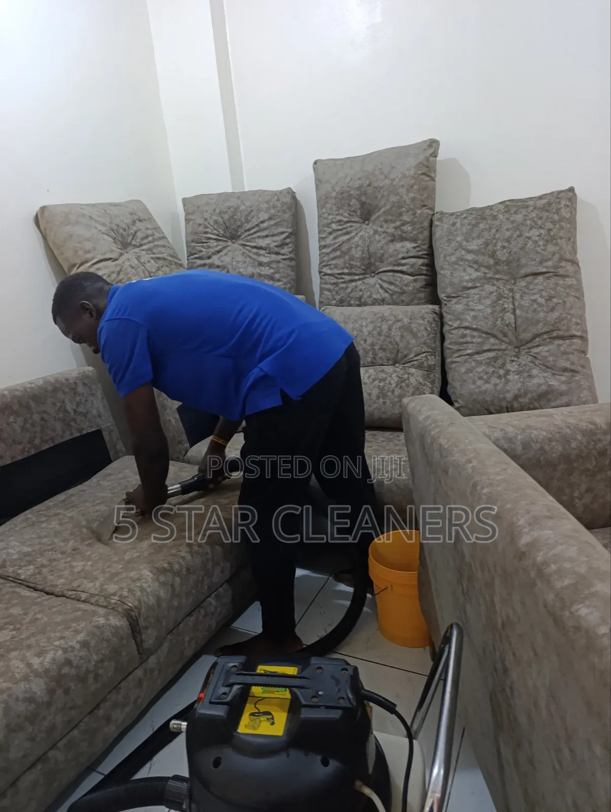 Beat Experienced Sofaset and Carpets Cleaning