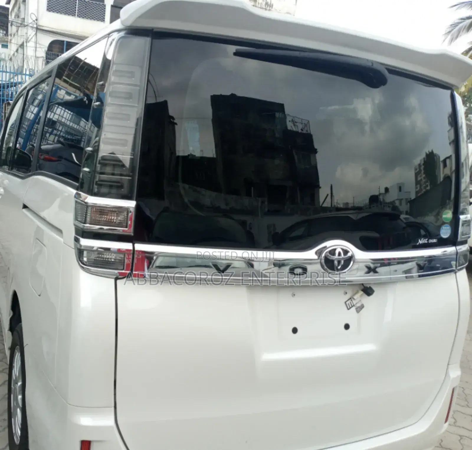 Toyota Voxy 2019 White