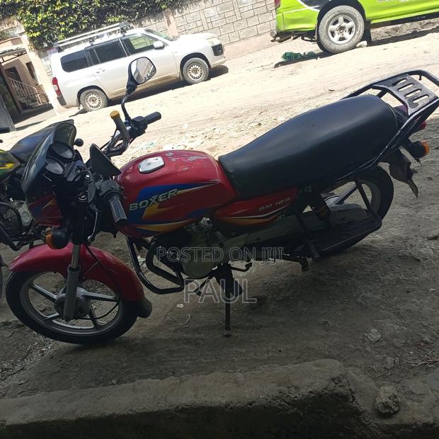 Bajaj Boxer 125 2024 Red - thumbnail 4