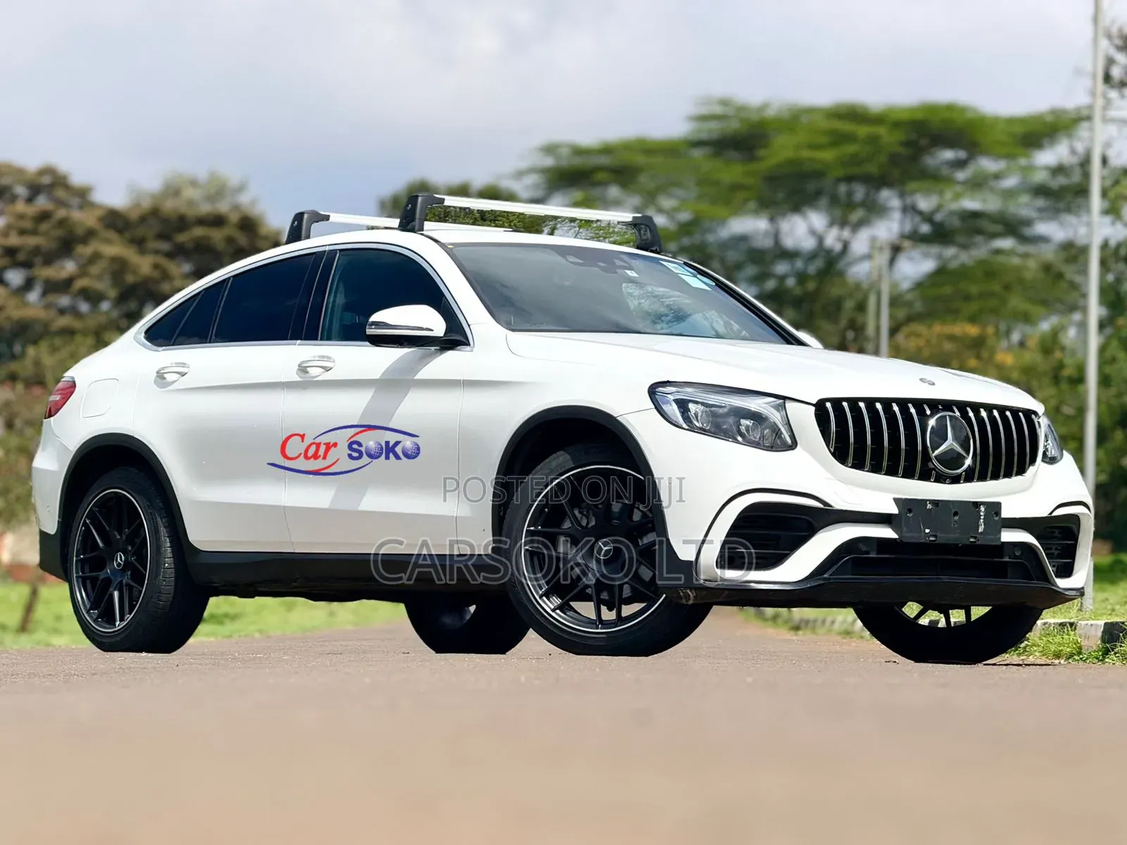 Mercedes-Benz GLC-Class GLC250 Sport Utility 4-Door (2.0L, 4cyl Turbo)