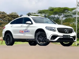 Mercedes-Benz GLC-Class GLC250 Sport Utility 4-Door (2.0L, 4cyl Turbo)