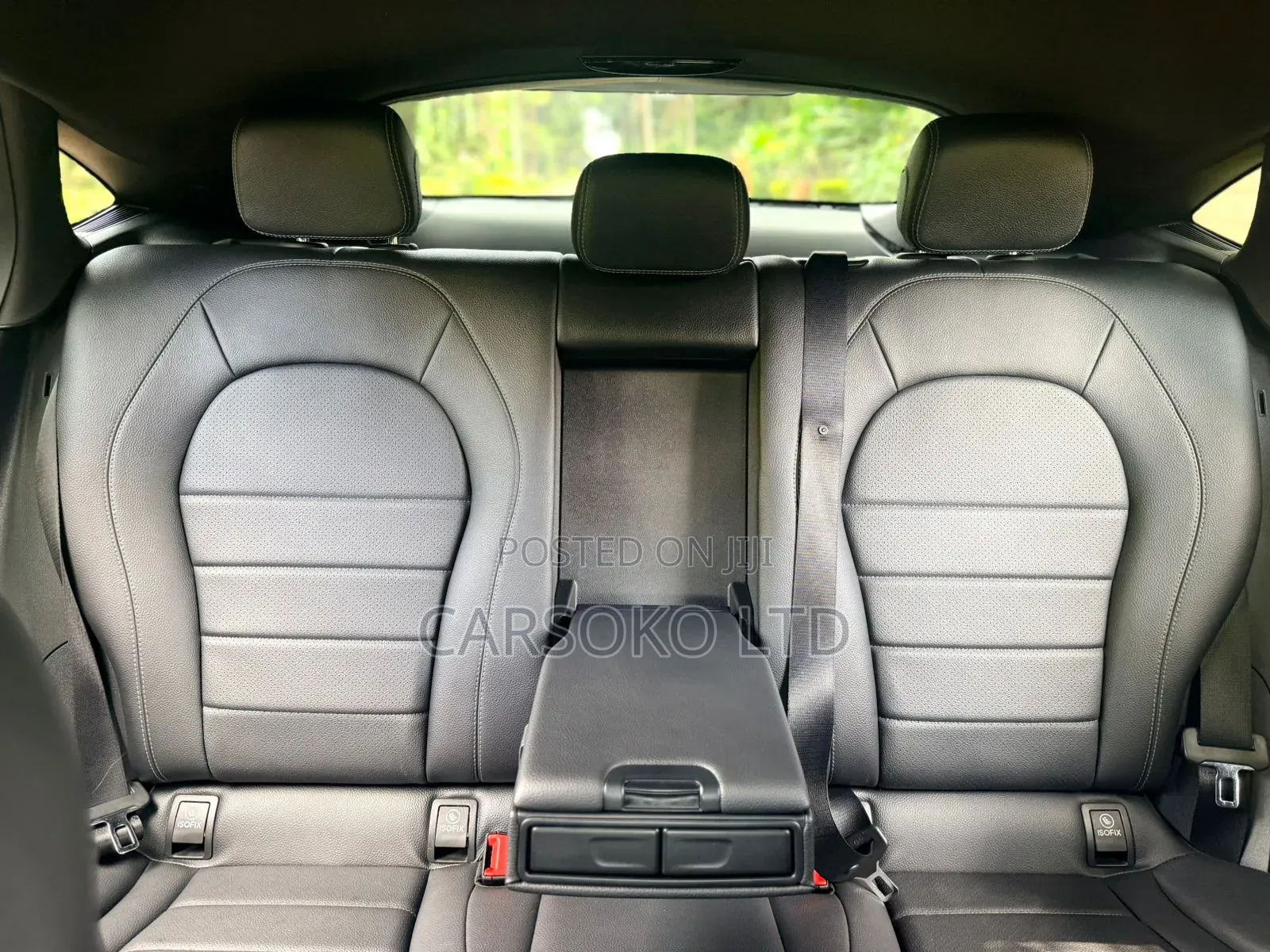 Mercedes-Benz GLC-Class GLC250 Sport Utility 4-Door (2.0L, 4cyl Turbo)