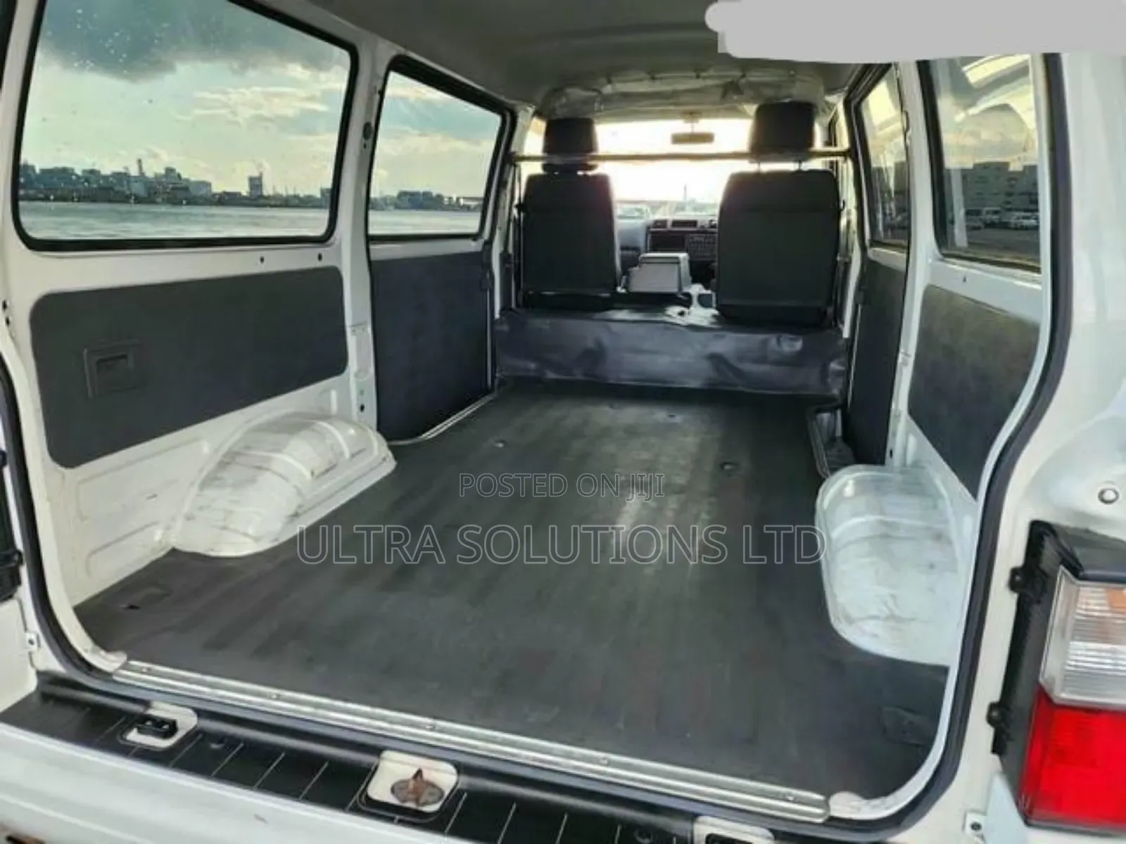 Mazda Bongo 2017 White