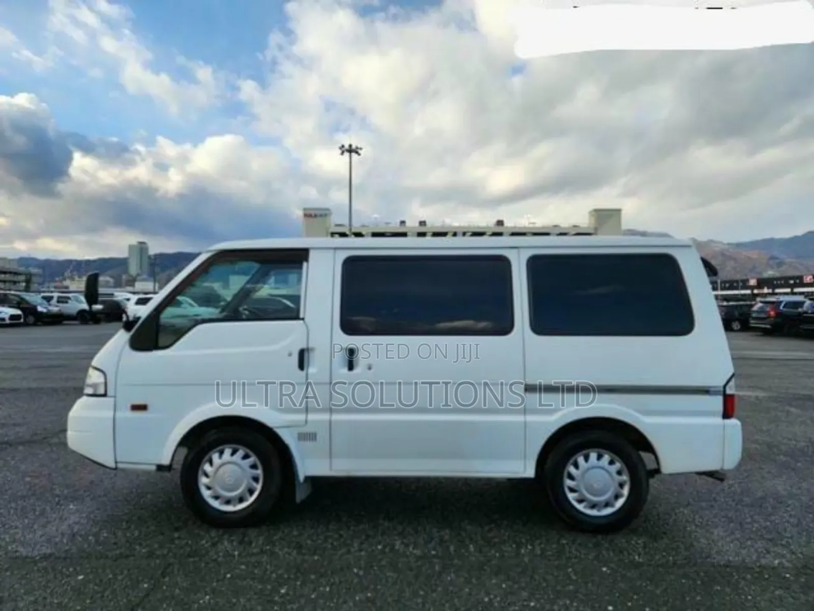 Mazda Bongo 2017 White