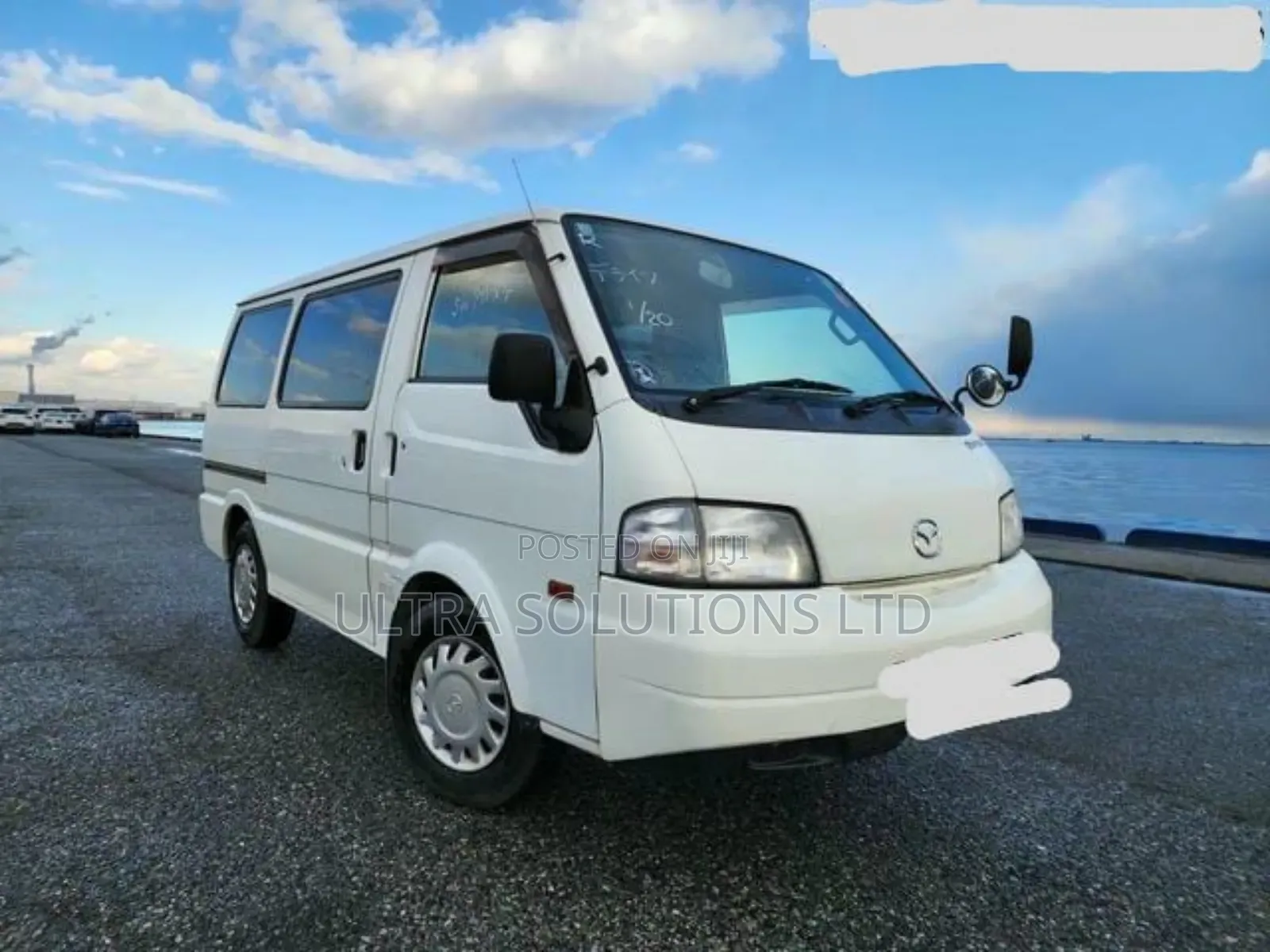 Mazda Bongo 2017 White