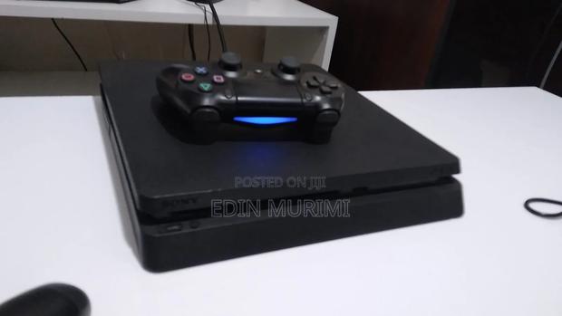 Playstation 4 - thumbnail 5