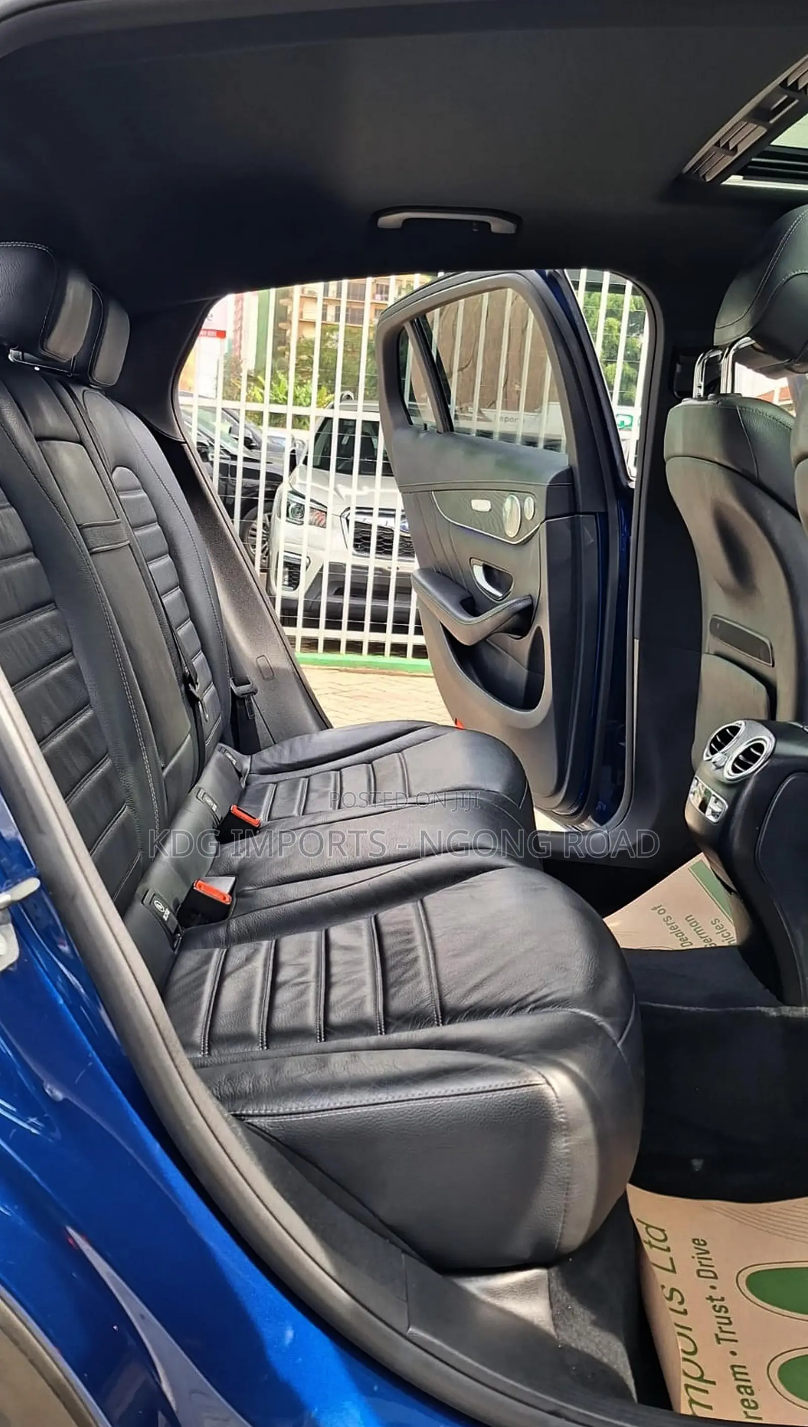 Mercedes-Benz GLC-Class 2019 Blue