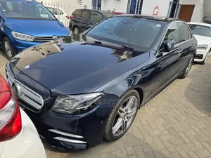 Mercedes-Benz E250 2019 Blue