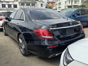 Mercedes-Benz E250 2019 Blue