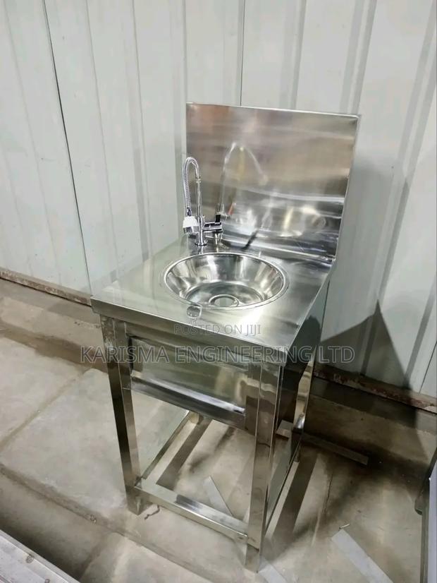 Durable Stainless Steel Handwashing Station or Commercial Sink.