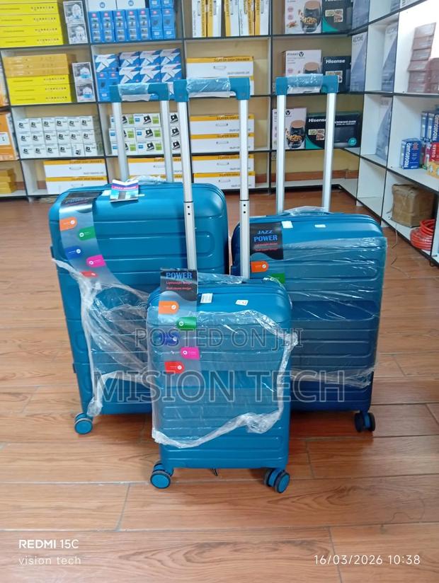 *3 in 1 Unbreakable Pp Suitcases. - main view