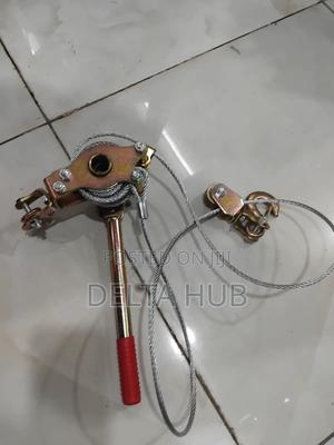 Professional Manual Come Along Winch Puller With Hook And A Latch - thumbnail 2