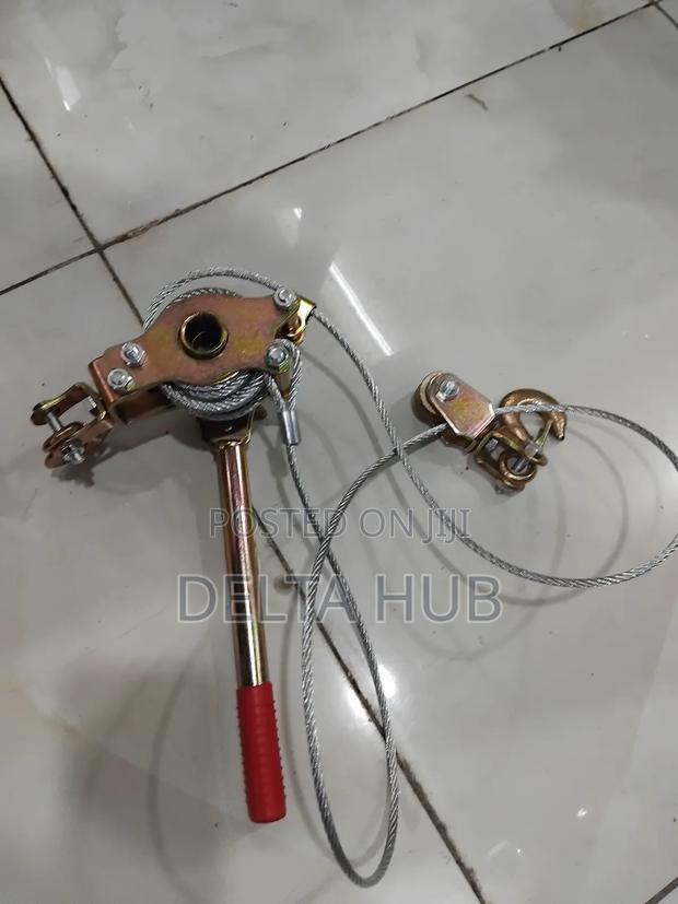 Professional Manual Come Along Winch Puller With Hook And A Latch - main view