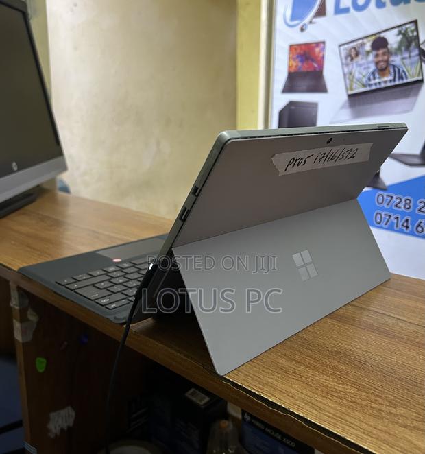 Laptop Microsoft Surface Pro 6 8GB Intel Core i5 SSD 256GB - thumbnail 3