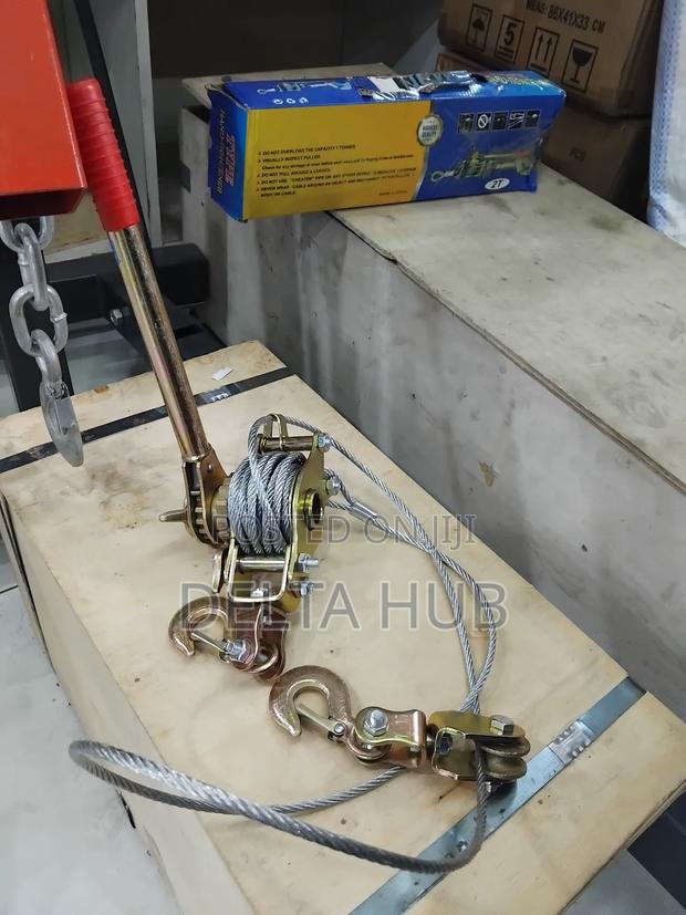 Heavy Duty Ratchet Come Along Winch Puller With Dual Gear Mechanism