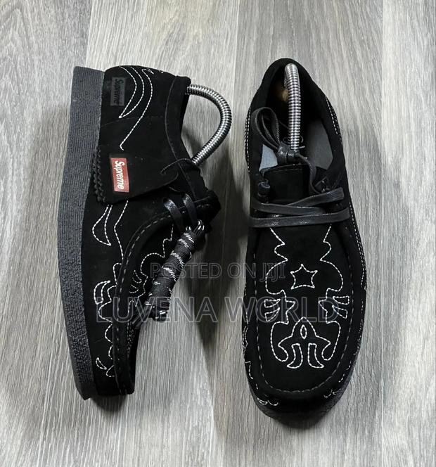 Supreme Clarks - thumbnail 2