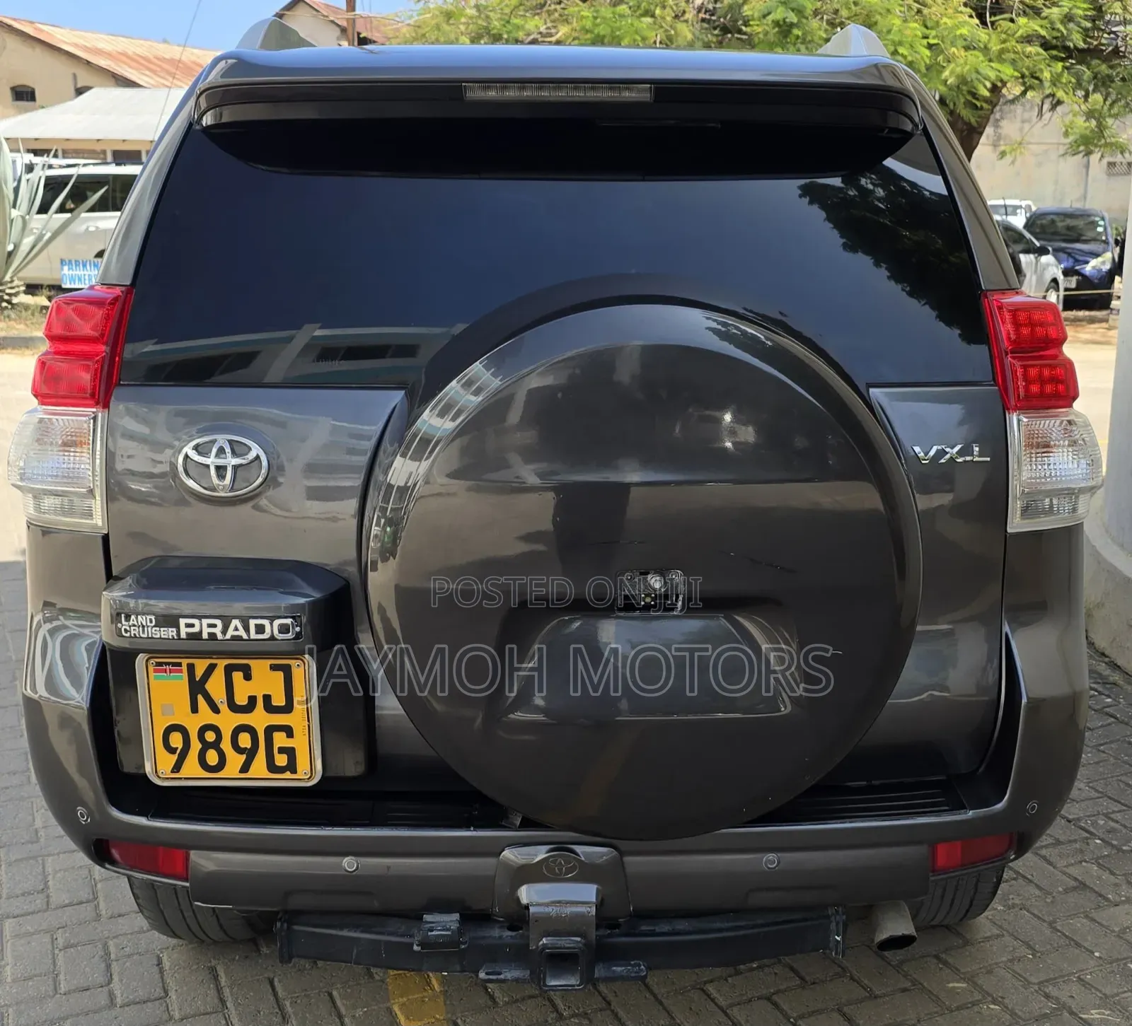 Toyota Land Cruiser Prado 2011 Gray