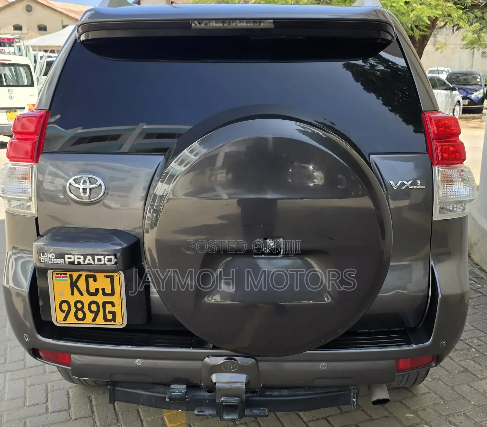Toyota Land Cruiser Prado 2011 Gray