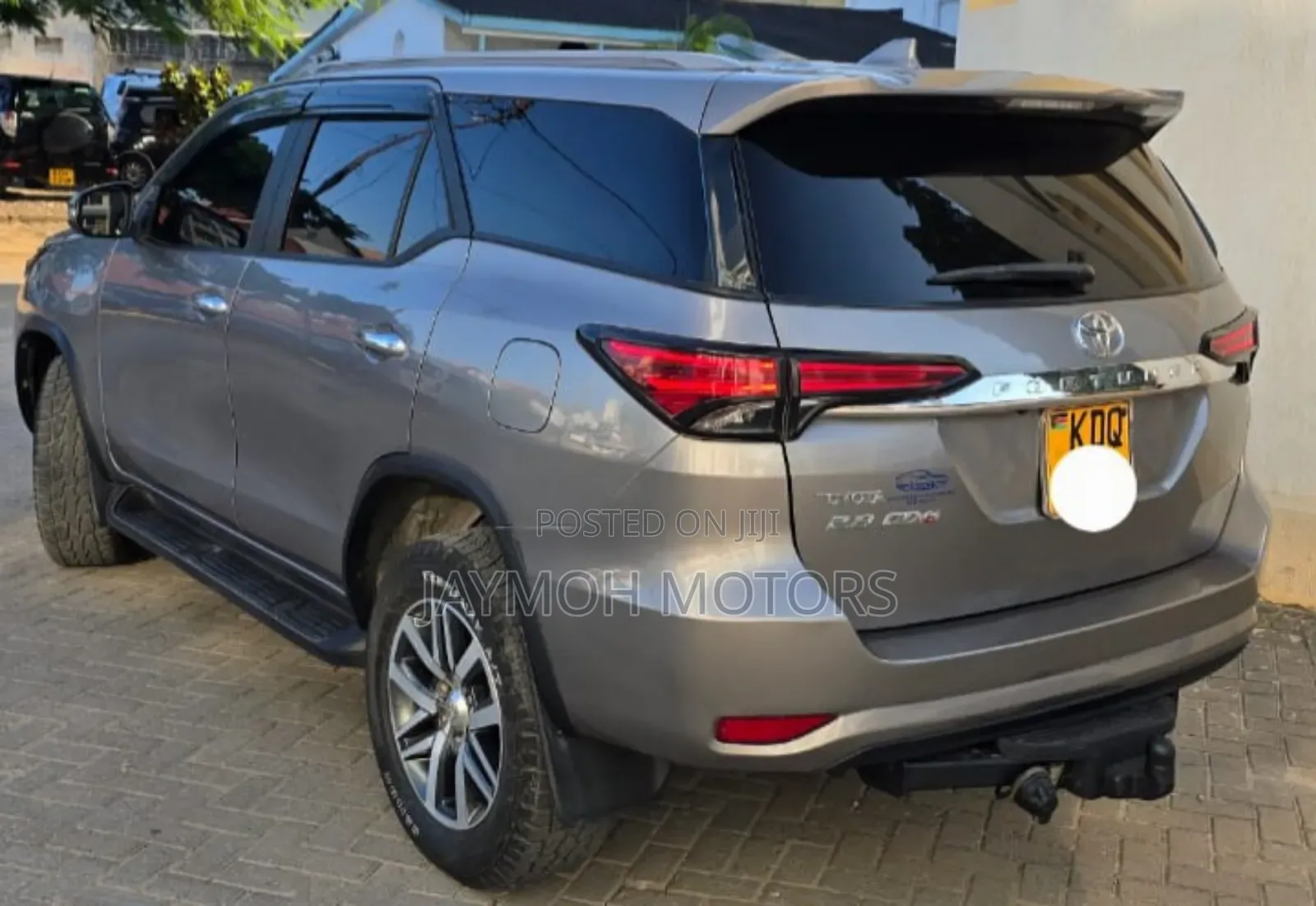 Toyota Fortuner 2019 Gold