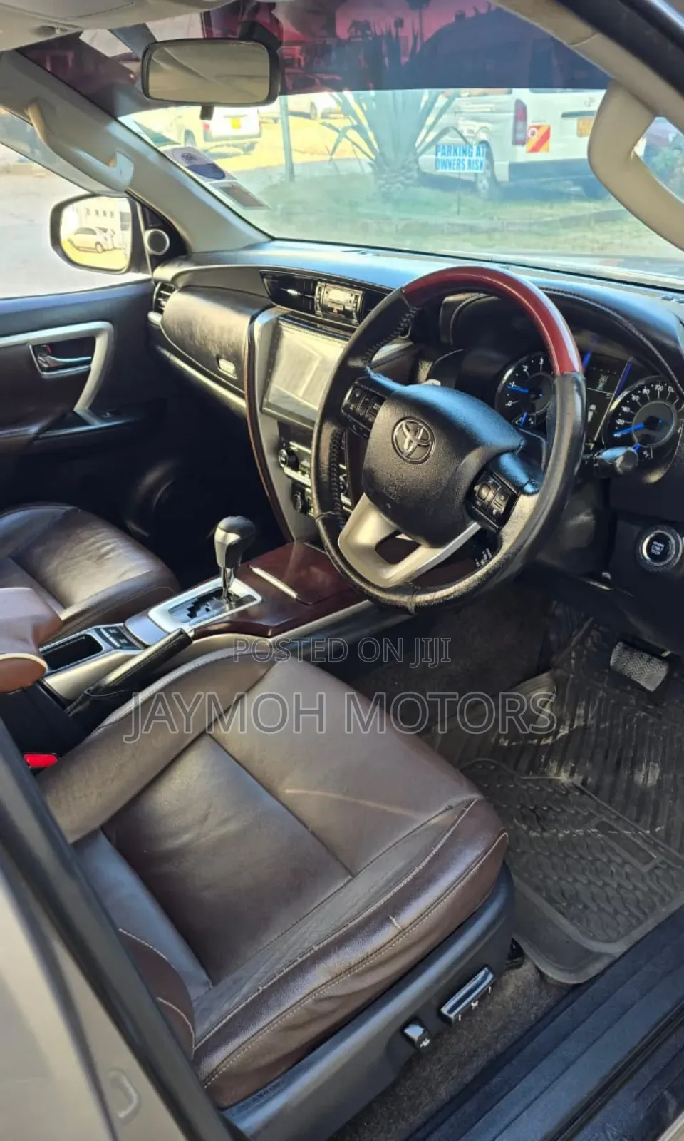 Toyota Fortuner 2019 Gold