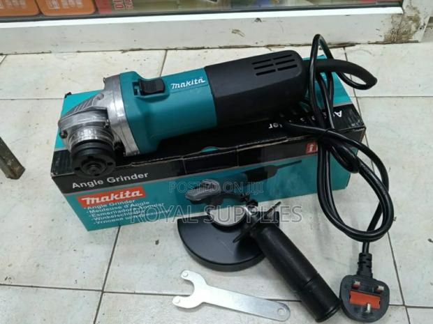 Makita 4" Angle Grinder