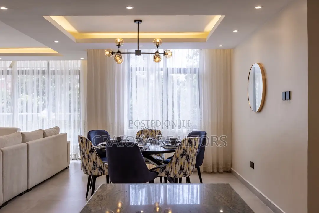 4bdrm Duplex in Spring Valley for sale