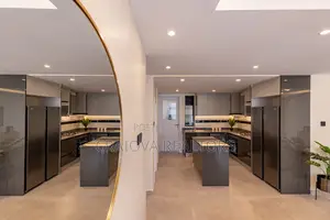 4bdrm Duplex in Spring Valley for sale