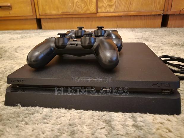 Ps4 Slim Pre-Owned - main view