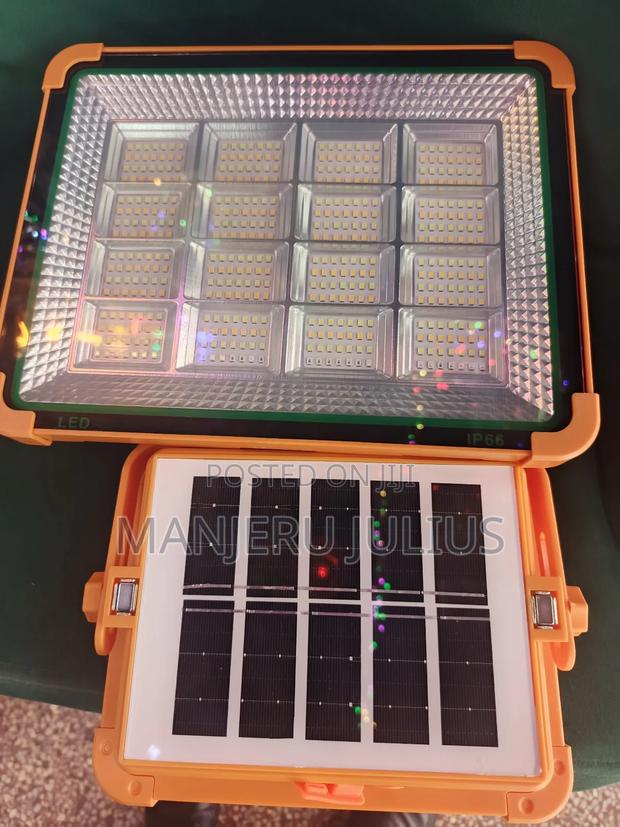 500watts Solar Emergency Light - main view