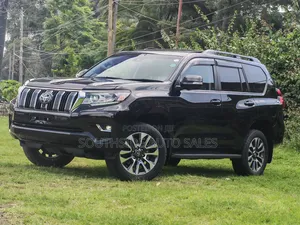 Toyota Land Cruiser Prado 2.8 2022 Black