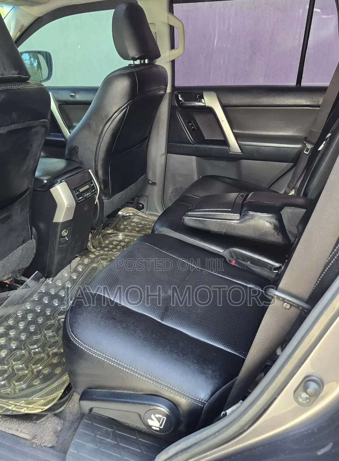 Toyota Land Cruiser Prado 2010 Black
