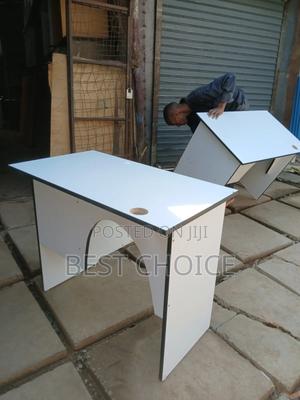 Manicure Table