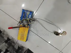 Industrial Strength Come Along Winch With Cable Puller Hooks
