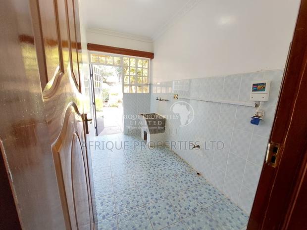 4bdrm Mansion in Runda for rent - thumbnail 12