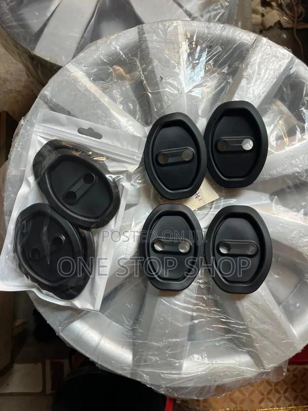 4pcs Black Door Shock Absorbers Compatible With All Car Models - main view