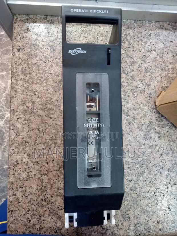 200amps Fuse Holder/Switch Disconnect - main view