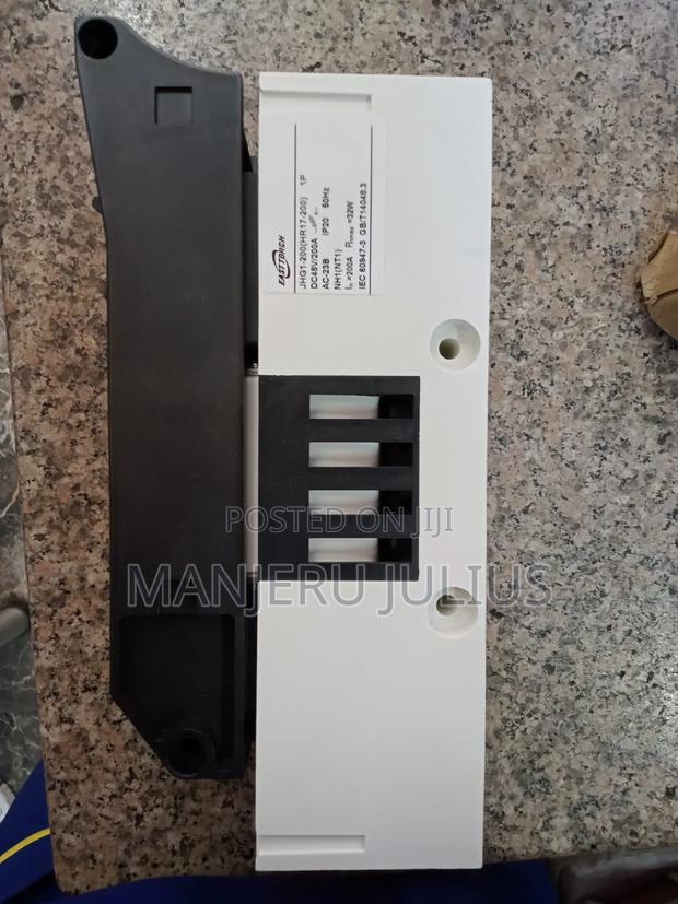 200amps Fuse Holder/Switch Disconnect - thumbnail 2