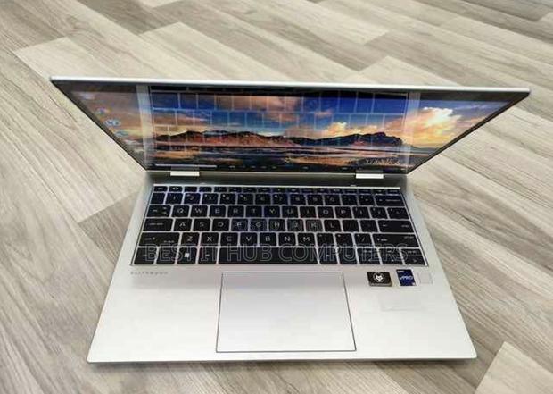 Laptop HP EliteBook 830 G9 16GB Intel Core i7 SSD 256GB