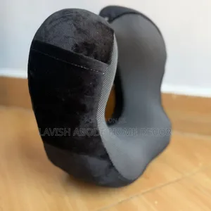 Black Comfortable Memory Foam U-Ahaped Neck Pillow